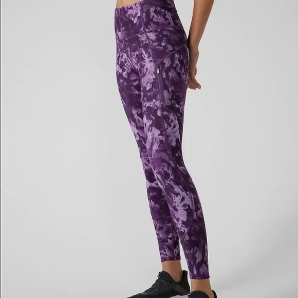 Athleta Women's Purple Pattern Leggings - Picture 3 of 9